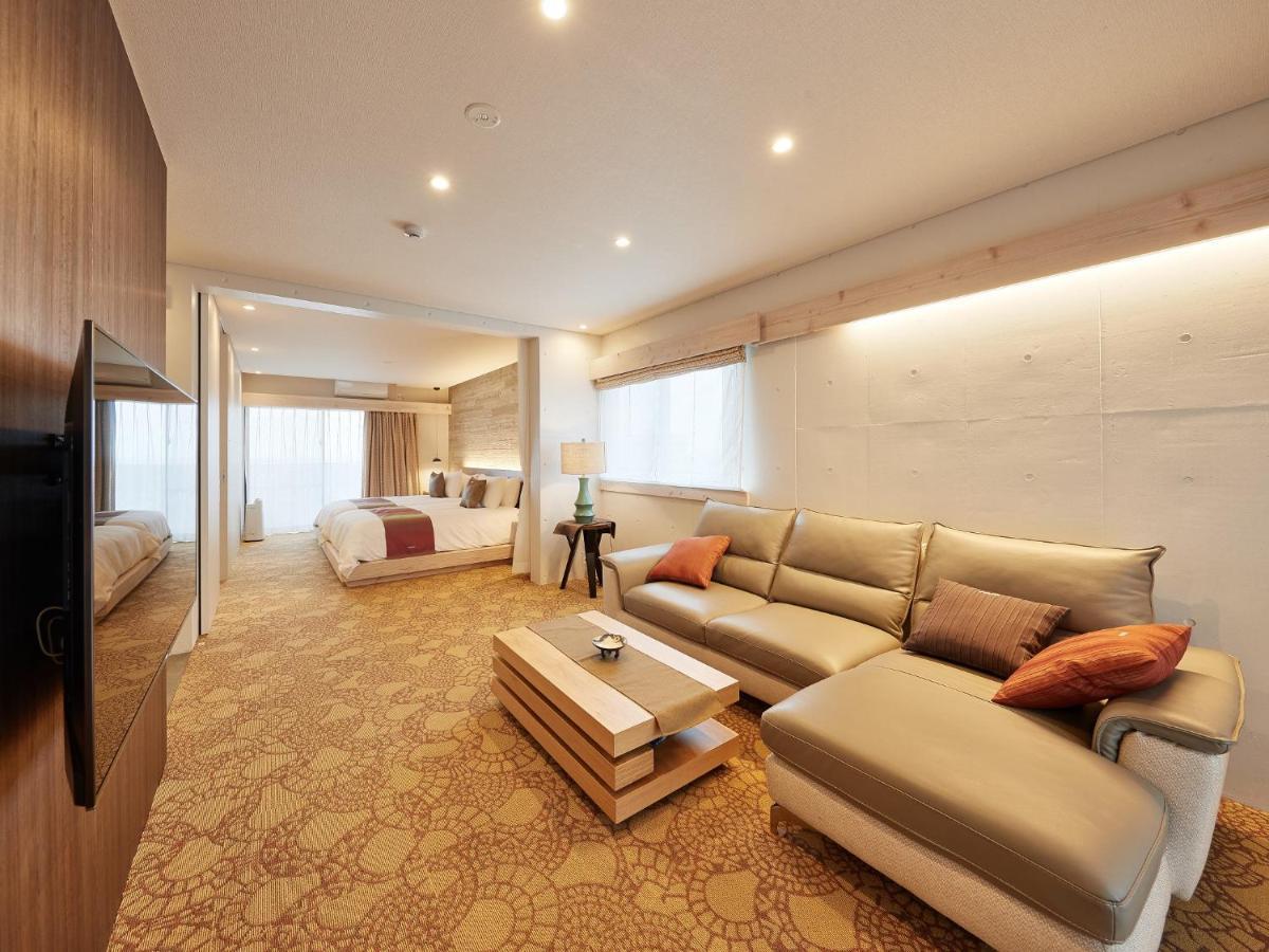 Yomitan Condhotel Nd Екстериор снимка