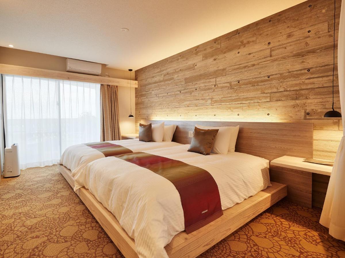 Yomitan Condhotel Nd Екстериор снимка